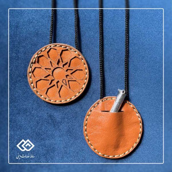 حرز کبیر امام جواد با گردن آویز چرمی طرح اسلیمی